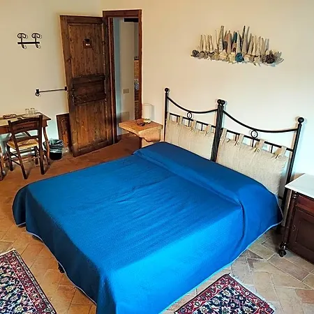 Casale Le Orme לינה וארוחת בוקר 4*
