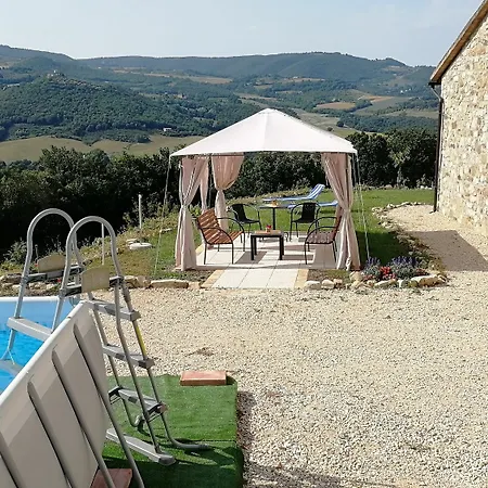 Bed & Breakfast Casale Le Orme 3*