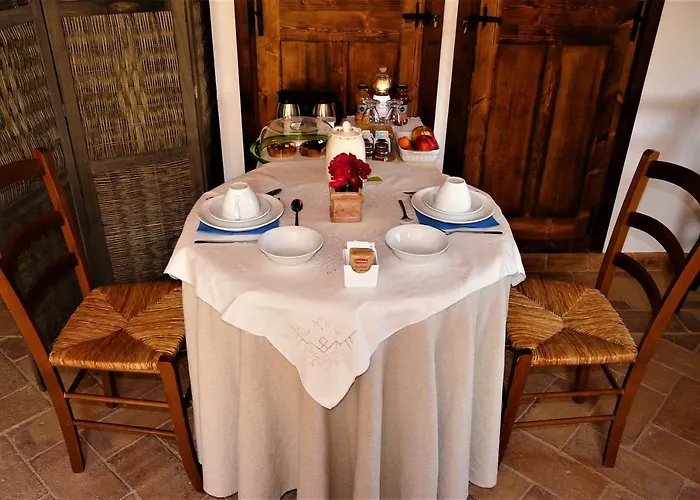 Casale Le Orme Bed & Breakfast Todi