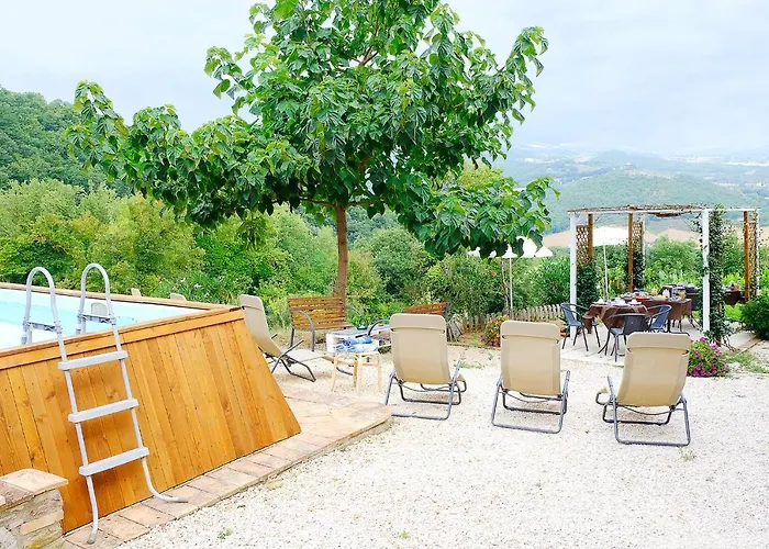 Casale Le Orme Bed & Breakfast 4*