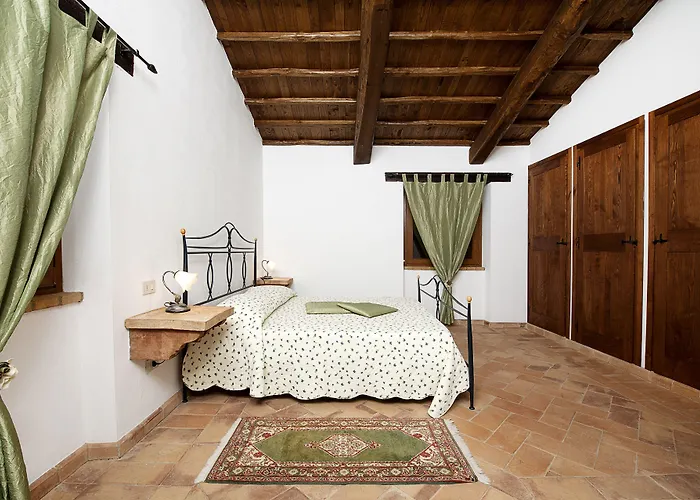 Casale Le Orme Bed & Breakfast 4*