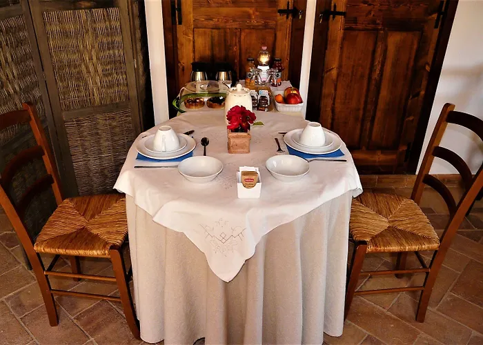 Casale Le Orme Bed & Breakfast Todi